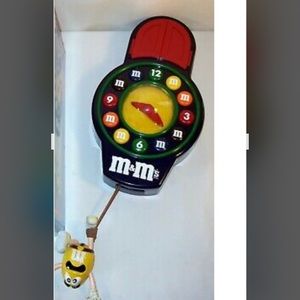 M&M clock Animated clock